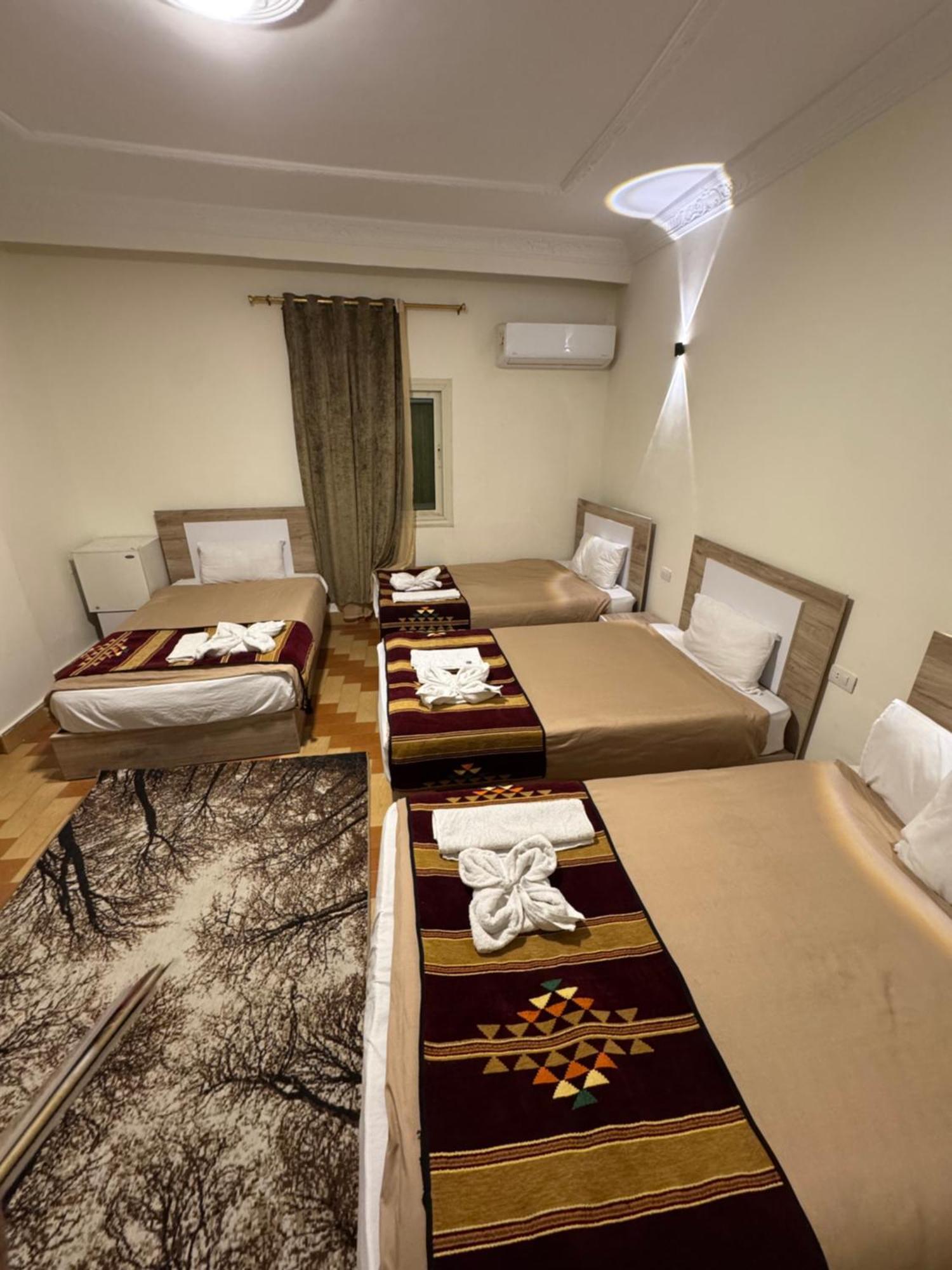 Nefertiti Pyramids View Hotel Kaherah Luaran gambar