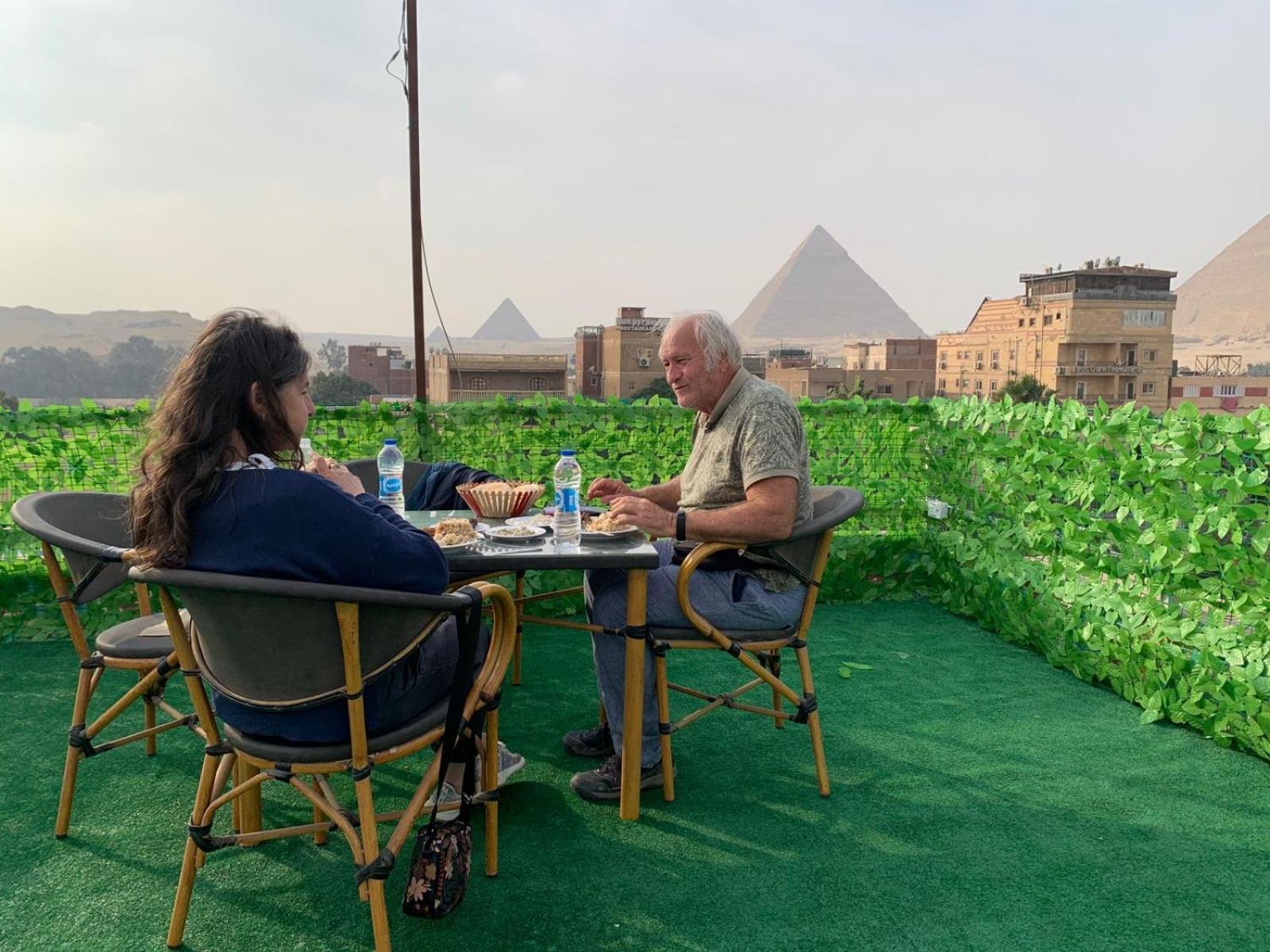 Nefertiti Pyramids View Hotel Kaherah Luaran gambar